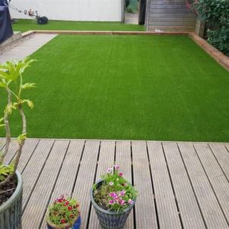 Dirbtinės žolės sodo dizainas