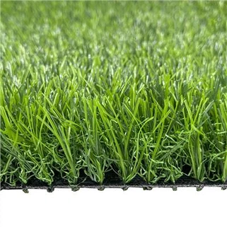 Dirbtinė žolė lauke